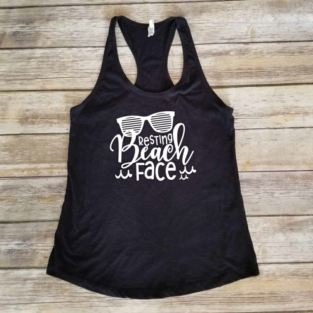 ⛱️ Restin Beach Face Sunglasses and Waves tank top